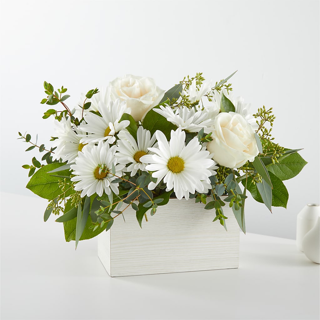 Fresh Linen Box Bouquet – Nix Florist, Hampton SC