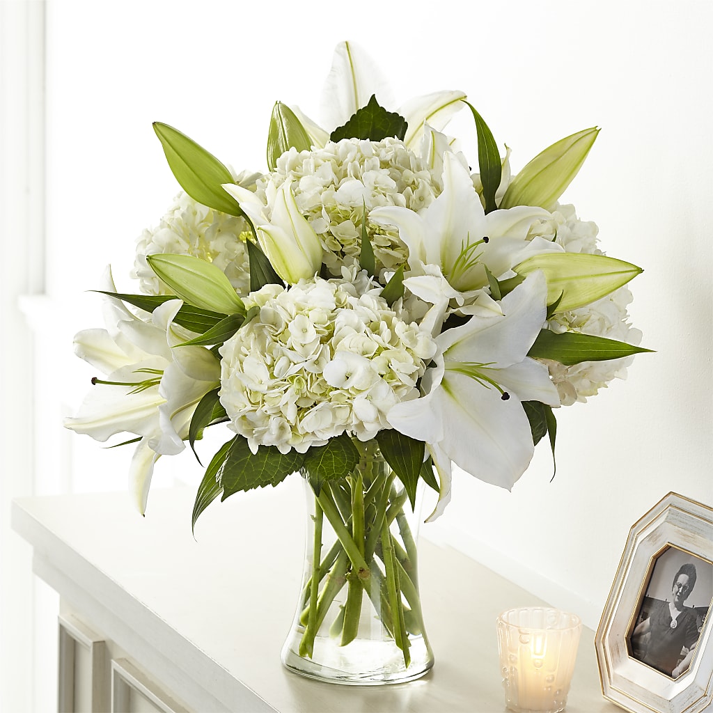 Compassionate Lily Bouquet – Nix Florist, Hampton SC