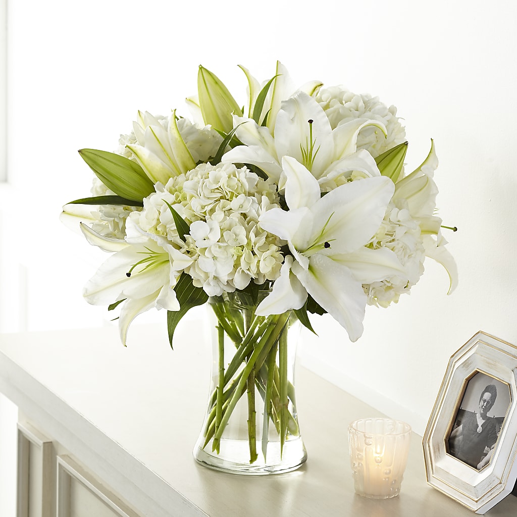 Compassionate Lily Bouquet – Nix Florist, Hampton SC