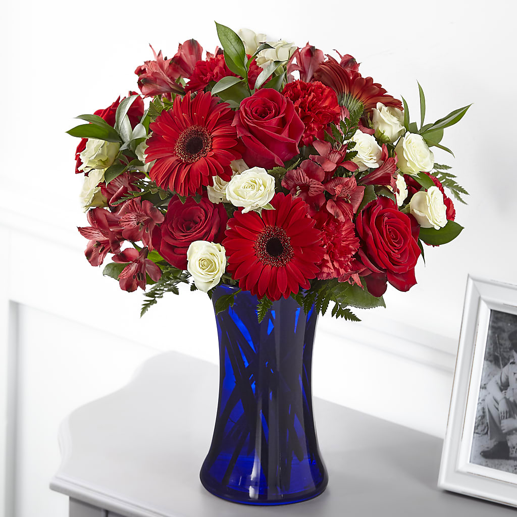 Hearts Embrace Bouquet – Nix Florist, Hampton SC