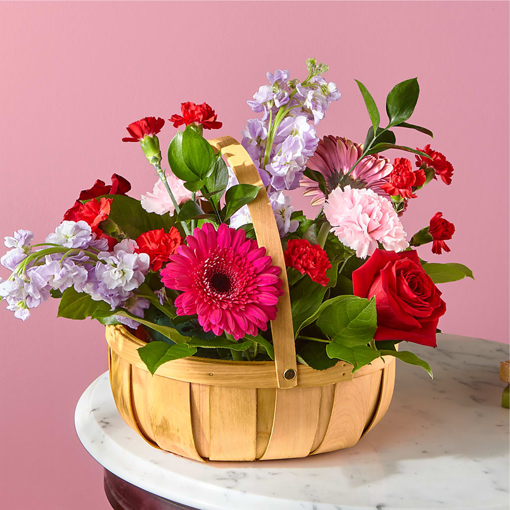 Pink Picnic Basket – Nix Florist, Hampton SC