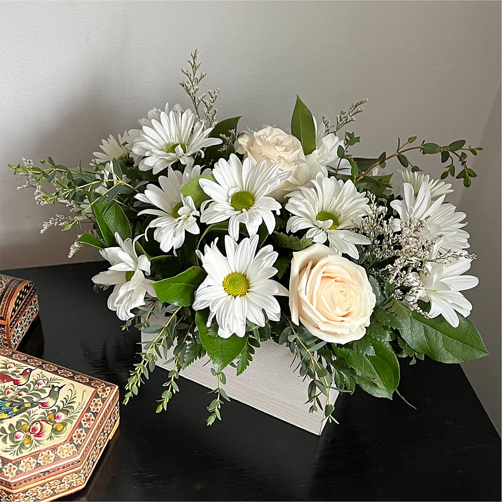Fresh Linen Box Bouquet –  Nix Florist, Hampton SC