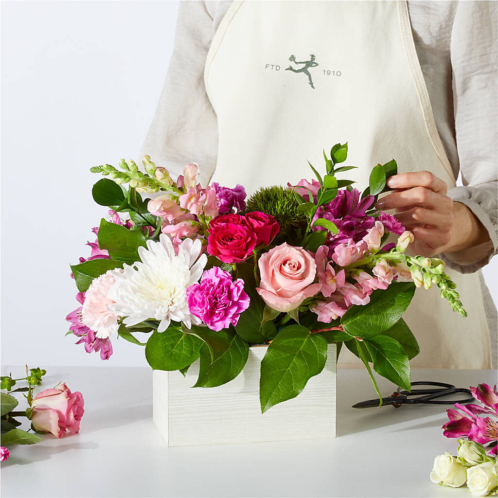 Sweetberry Box – A Florist Original –  Nix Florist, Hampton SC